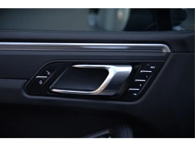 Porsche Macan 2.0 2019 Benzine 31