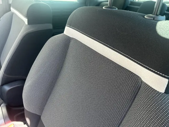 Citroën C3 Aircross 1.2 PureTech S&S Shine 2018 Benzine 11