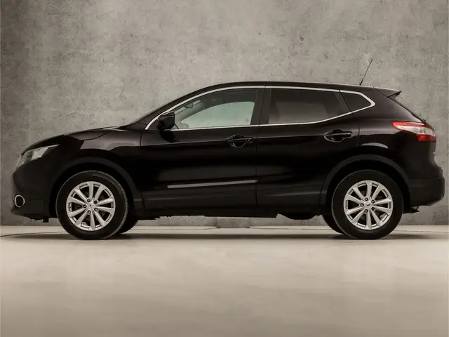 Nissan QASHQAI 1.2 Connect Sport 2014 Benzine 2