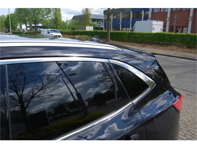 Ford Kuga 2.5 PHEV 225PK Vignale 2022 Hybride Benzine 11