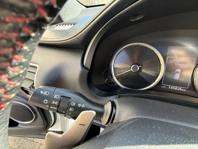 Lexus NX 300h AWD F Sport Line 2014 Hybride Benzine 14