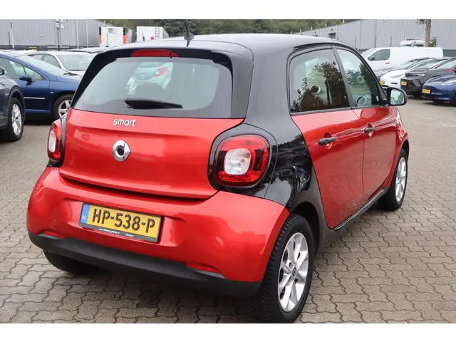 Smart Forfour 1.0 Turbo Pure 2015 Benzine 4