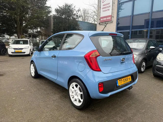 Kia Picanto 1.0 CVVT Airco APK 03/27 2013 Benzine 3