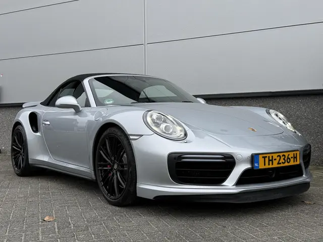 Porsche 911 Cabrio 3.8 Turbo Cabrio 2016 Benzine 9