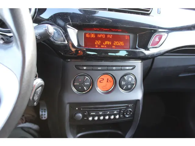 Citroën DS3 1.2 VTi Chic 2013 Benzine 11