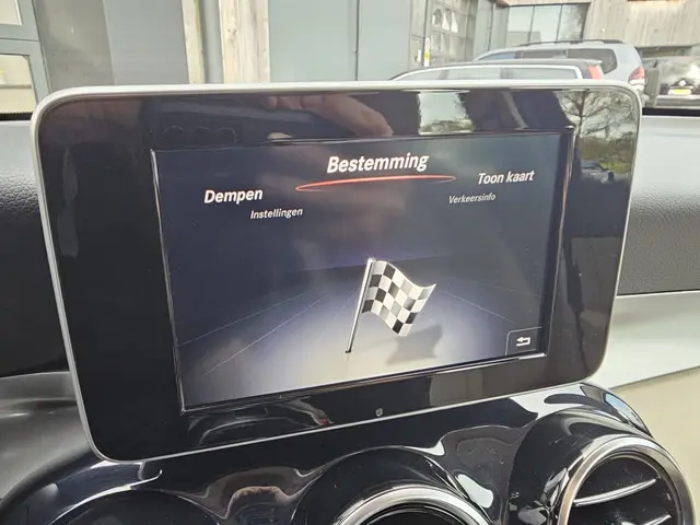 Mercedes-Benz GLC 250 4MATIC Prestige 2017 Benzine 23