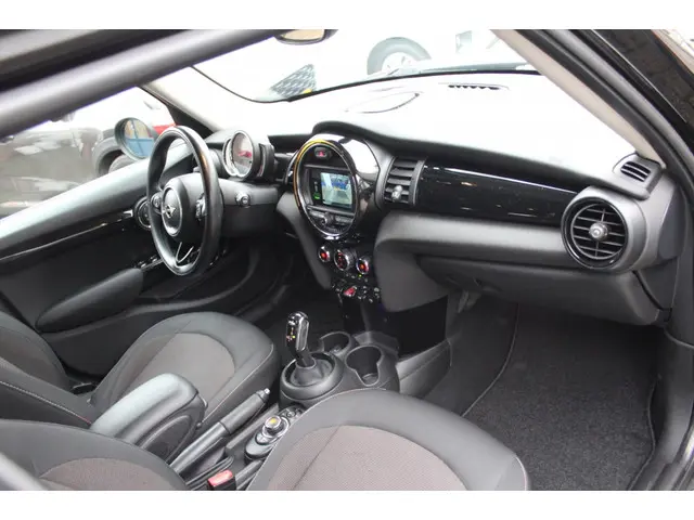 MINI One Mini 1.5 Business Plus Automaat 2019 Benzine 13