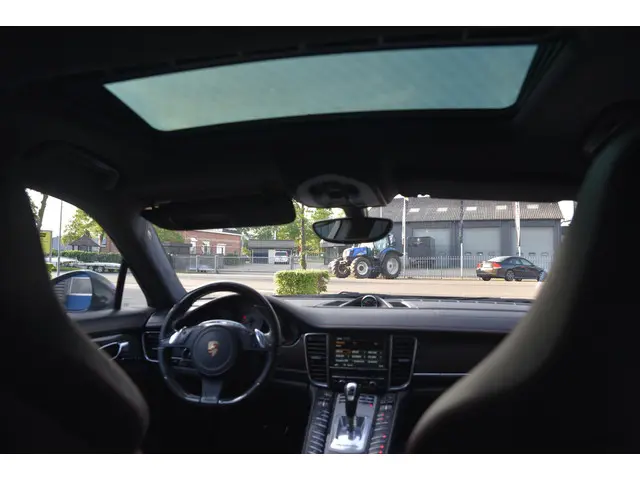 Porsche Panamera 4.8 GTS 2012 Benzine 29