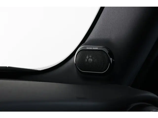 MINI Electric Cooper MINI Yours 33 kWh 2023 Elektrisch 8