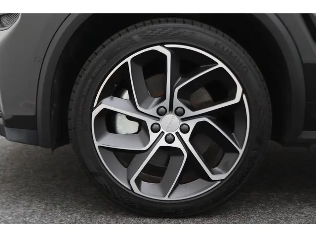 Lynk & Co 01 1.5 2023 Hybride Benzine 26