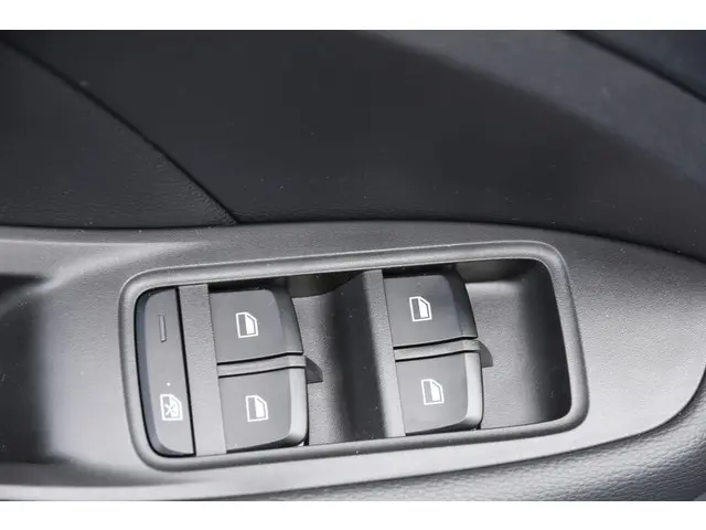 MG ZS-EV Luxury 45 kWh 2020 Elektrisch 9