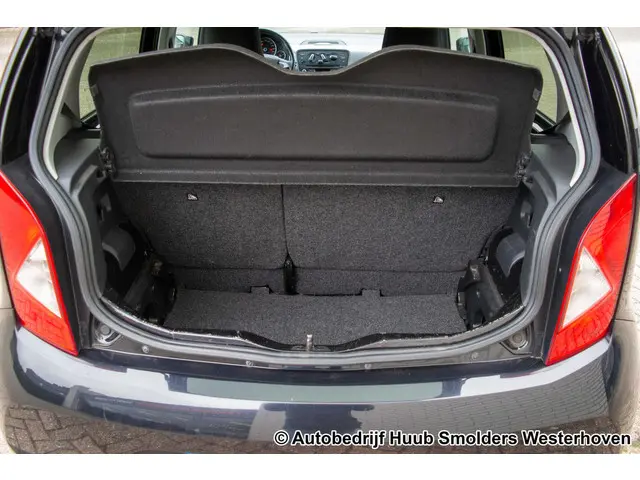 SEAT Mii 1.0 Sport Dynamic 2015 Benzine 39