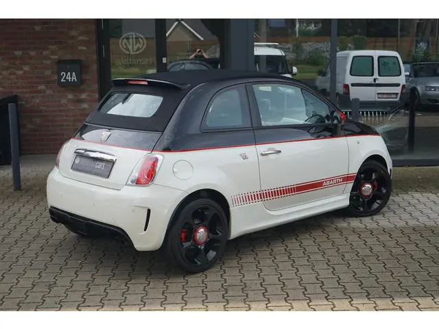 Abarth 500C 1.4 T-Jet Estetico 2012 Benzine 10