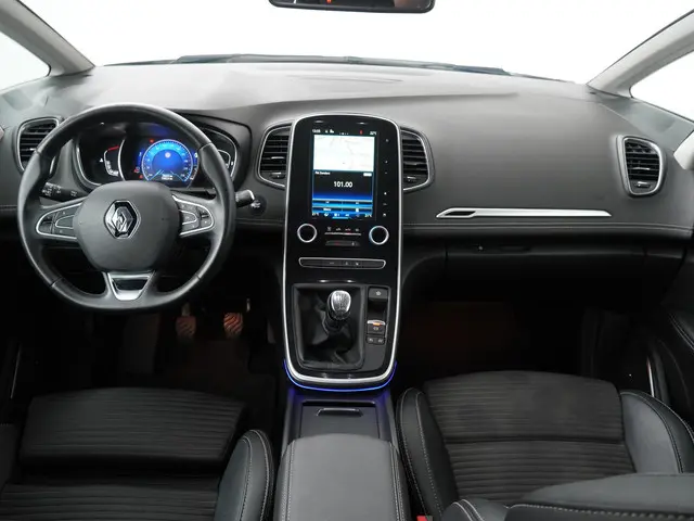 Renault Scénic 1.2 TCe Bose 2017 Benzine 12