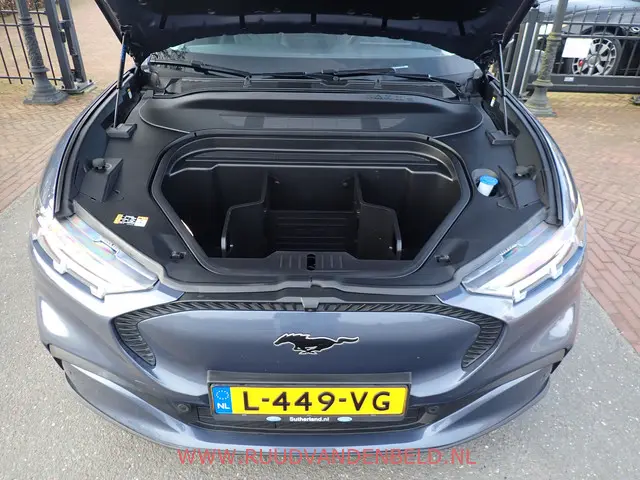 Ford Mustang Mach-E RWD 75 kWh 2021 Elektrisch 35