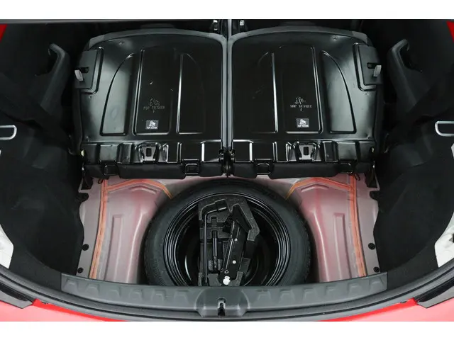 Toyota Aygo 1.0 VVT-i x-play 2021 Benzine 32