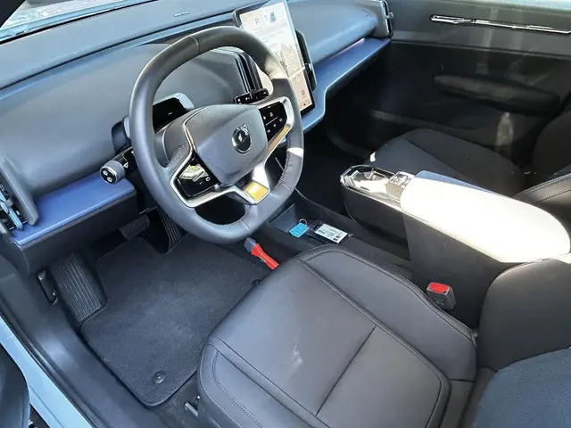 Volvo EX30 Single Motor Plus 51 kWh 2024 Elektrisch 19