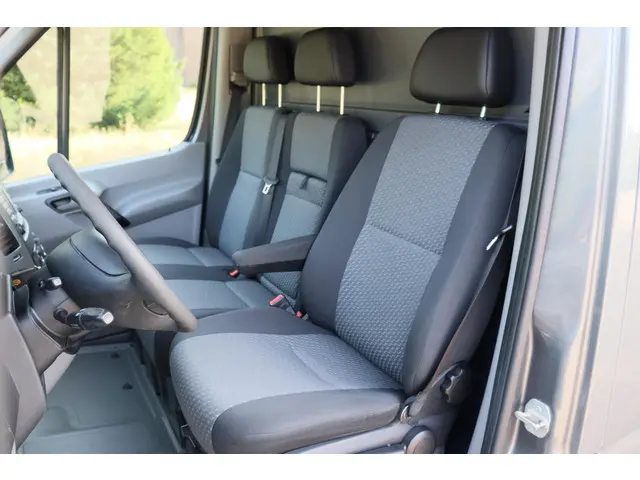 Volkswagen Crafter 32 2.0 TDI L2H1 2014 Diesel 17