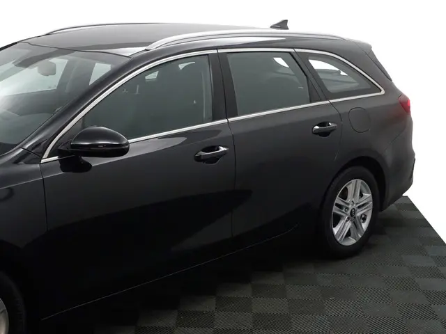 Kia Ceed Sportswagon 1.0 T-GDi DynamicLine- 2021 Benzine 25
