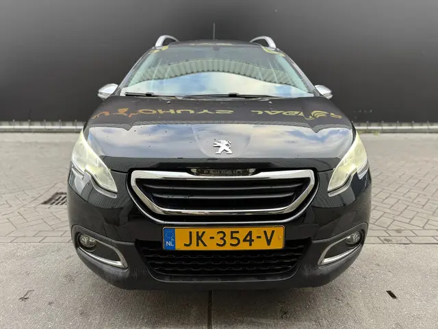 Peugeot 2008 1.2 PureTech Blue Lion 2016 Benzine 9