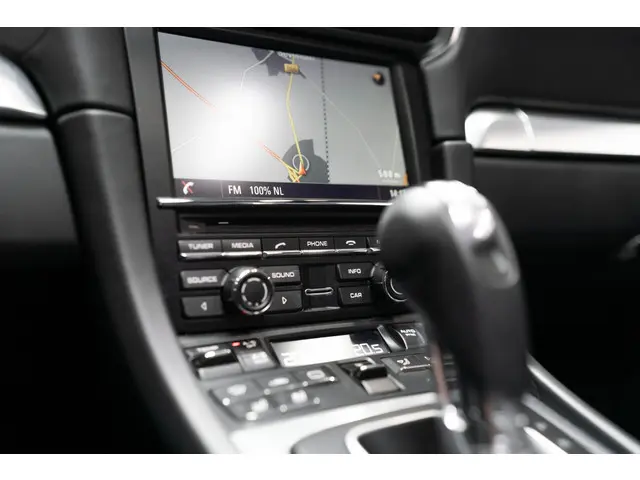 Porsche 911 3.4 Carrera 4 2015 Benzine 23