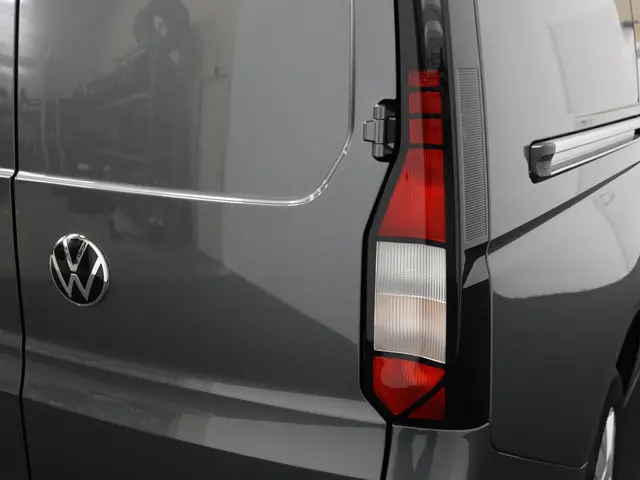 Volkswagen Caddy Cargo Maxi 2.0 TDI Style 2023 Diesel 7