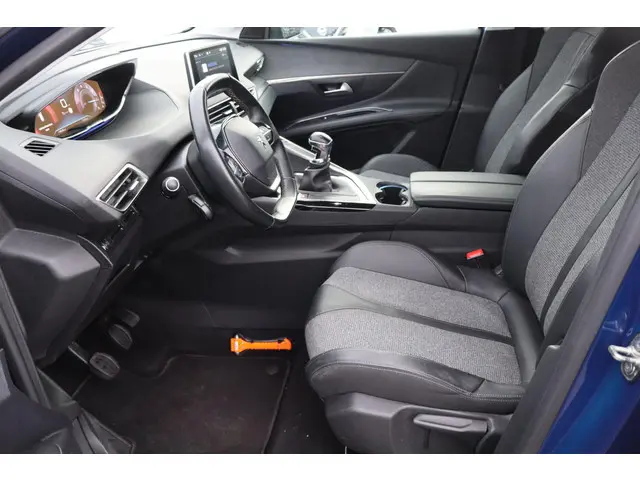 Peugeot 3008 1.2 PureTech Allure 2019 Benzine 18