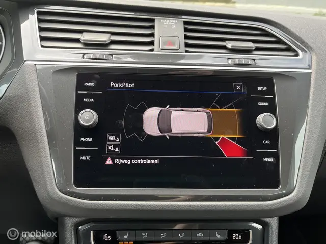Volkswagen Tiguan 1.5 TSI ACT R-line 2020 Benzine 23