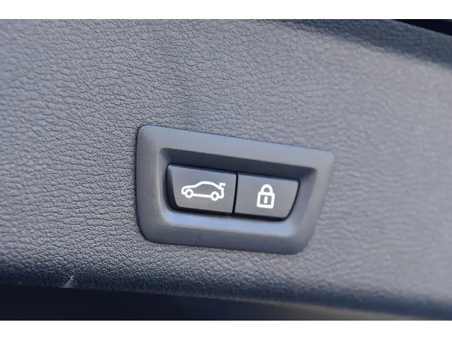 BMW X4 M40i High Executive 2017 Benzine 32