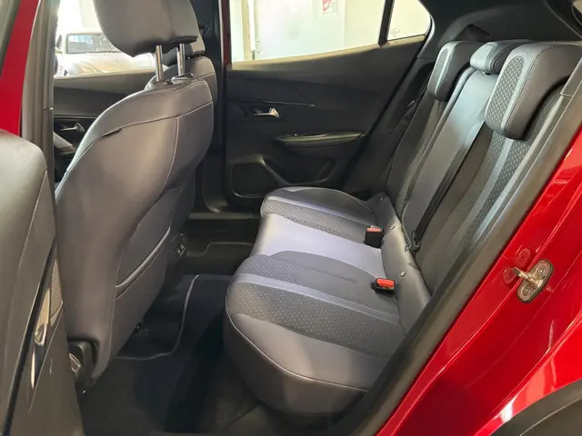 Peugeot 2008 1.2 PureTech Allure 2020 Benzine 11