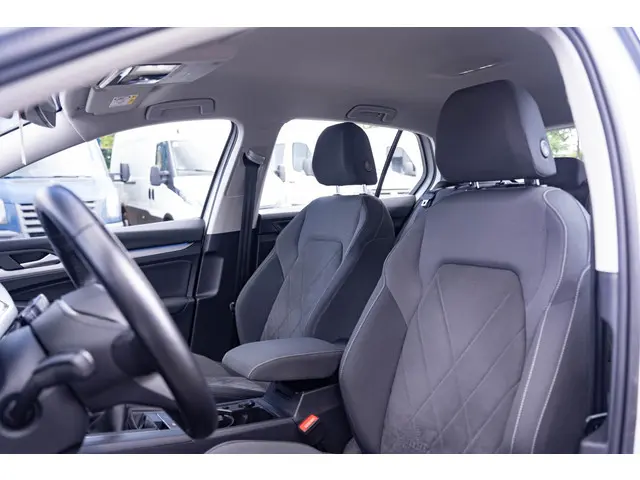 Volkswagen Golf 1.0 TSI Life 2020 Benzine 28