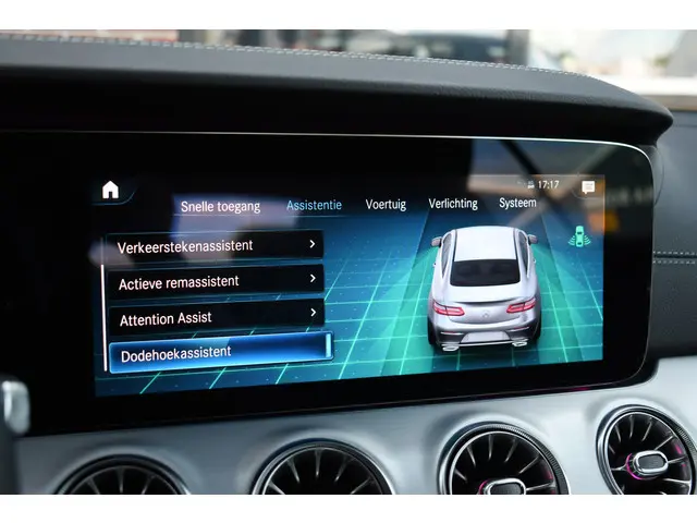 Mercedes-Benz E-Klasse Coupé 200 AMG Line 2020 Benzine 14