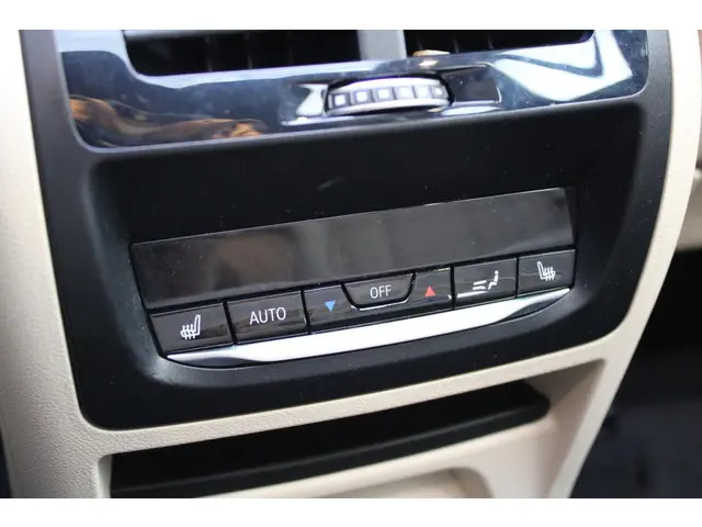 BMW X3 xDrive30e High Executive 2020 Hybride Benzine 29