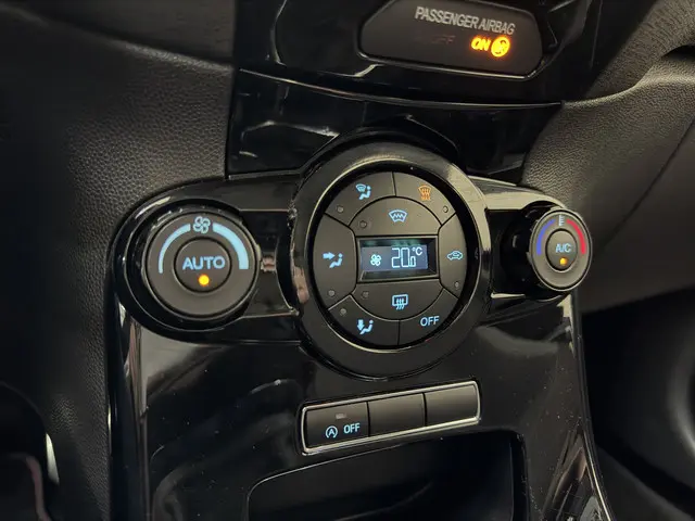 Ford Fiesta 1.0 EcoBoost Sport, 125Pk, 2015, 2015 Benzine 18