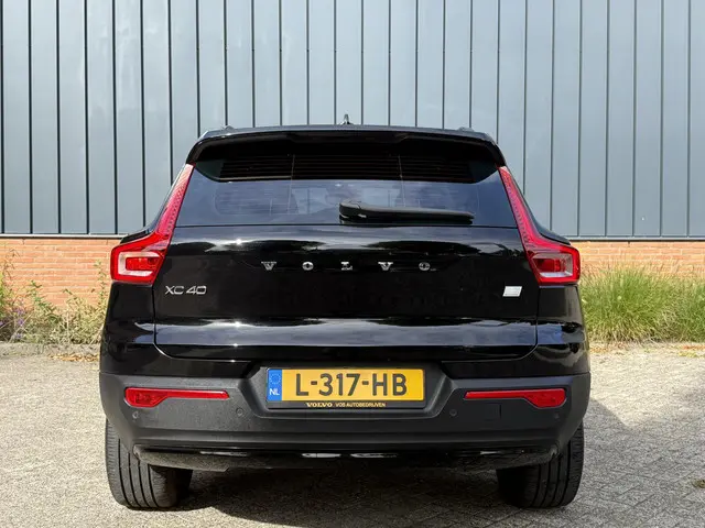 Volvo XC40 Recharge P8 AWD R-Design 2021 Elektrisch 11