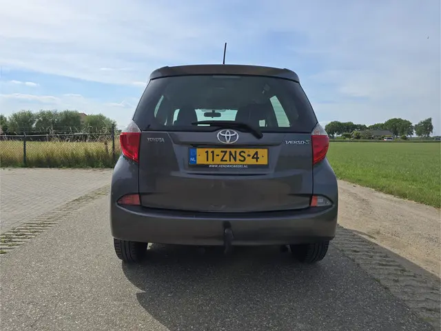 Toyota Verso-S 1.3 VVT-i Aspiration 2013 Benzine 4