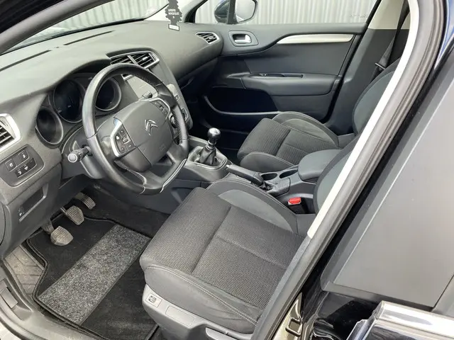 Citroën C4 1.2 PureTech Shine 2015 Benzine 3