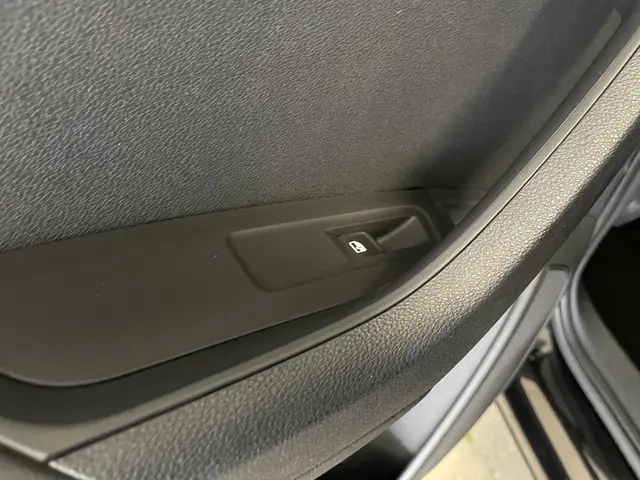 Škoda Karoq 1.0 TSI Style 2020 Benzine 41
