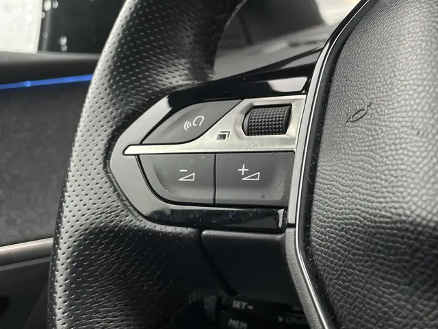 Peugeot 3008 1.2 PureTech GT Line 2017 Benzine 13