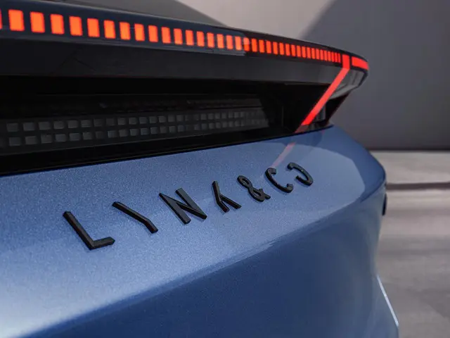 Lynk & Co 02 More 2025 Elektrisch 17