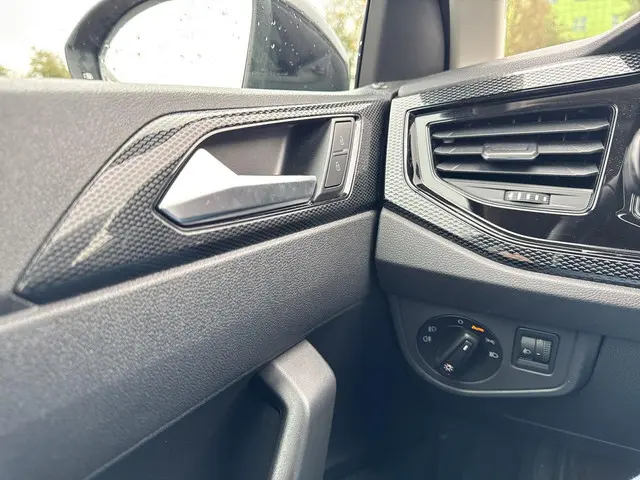 Volkswagen Taigo 1.0 TSI Life Business 2023 Benzine 21