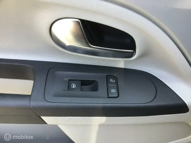 SEAT Mii 1.0 Style Chic 2013 Benzine 10