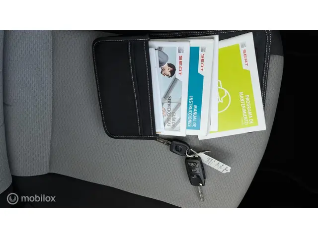 SEAT Mii 1.0 Style Sport 2015 Benzine 24