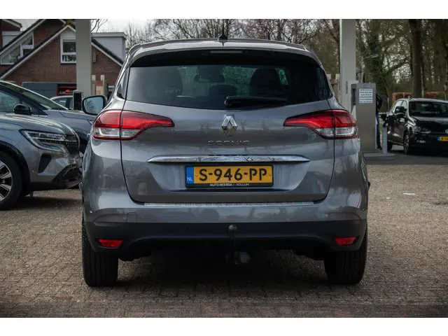 Renault Scénic TCe 140 Bose 2020 Benzine 12
