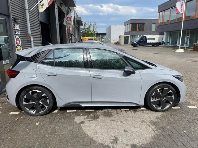 CUPRA Born Copper Edition 62 kWh 2022 Elektrisch 4