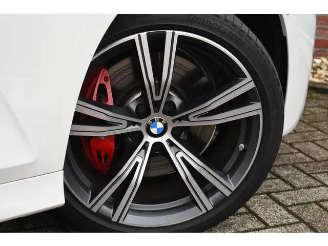 BMW 3 Serie Touring 330e M-Sport 2020 Hybride Benzine 9