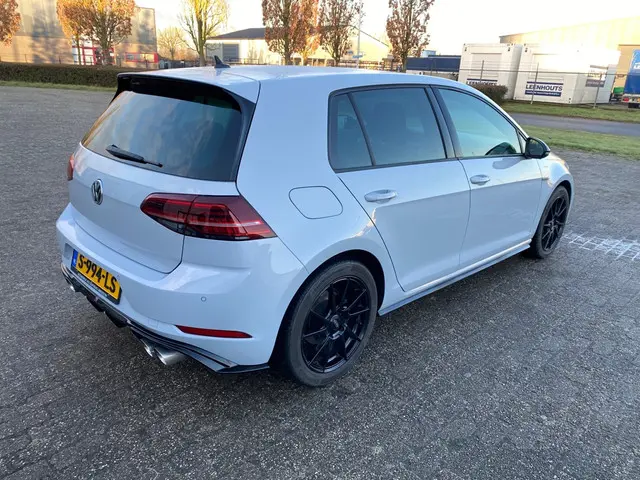 Volkswagen Golf 1.5 TSI Highline Business R 2018 Benzine 5