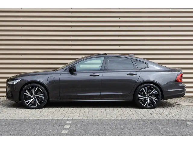 Volvo S90 T8 AWD Ultimate Dark 2024 Hybride Benzine 11
