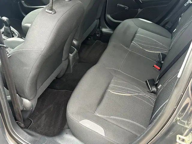 Peugeot 208 1.2 VTi Envy 2014 Benzine 13