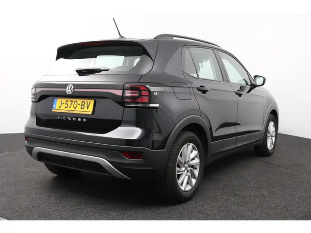 Volkswagen T-Cross 2